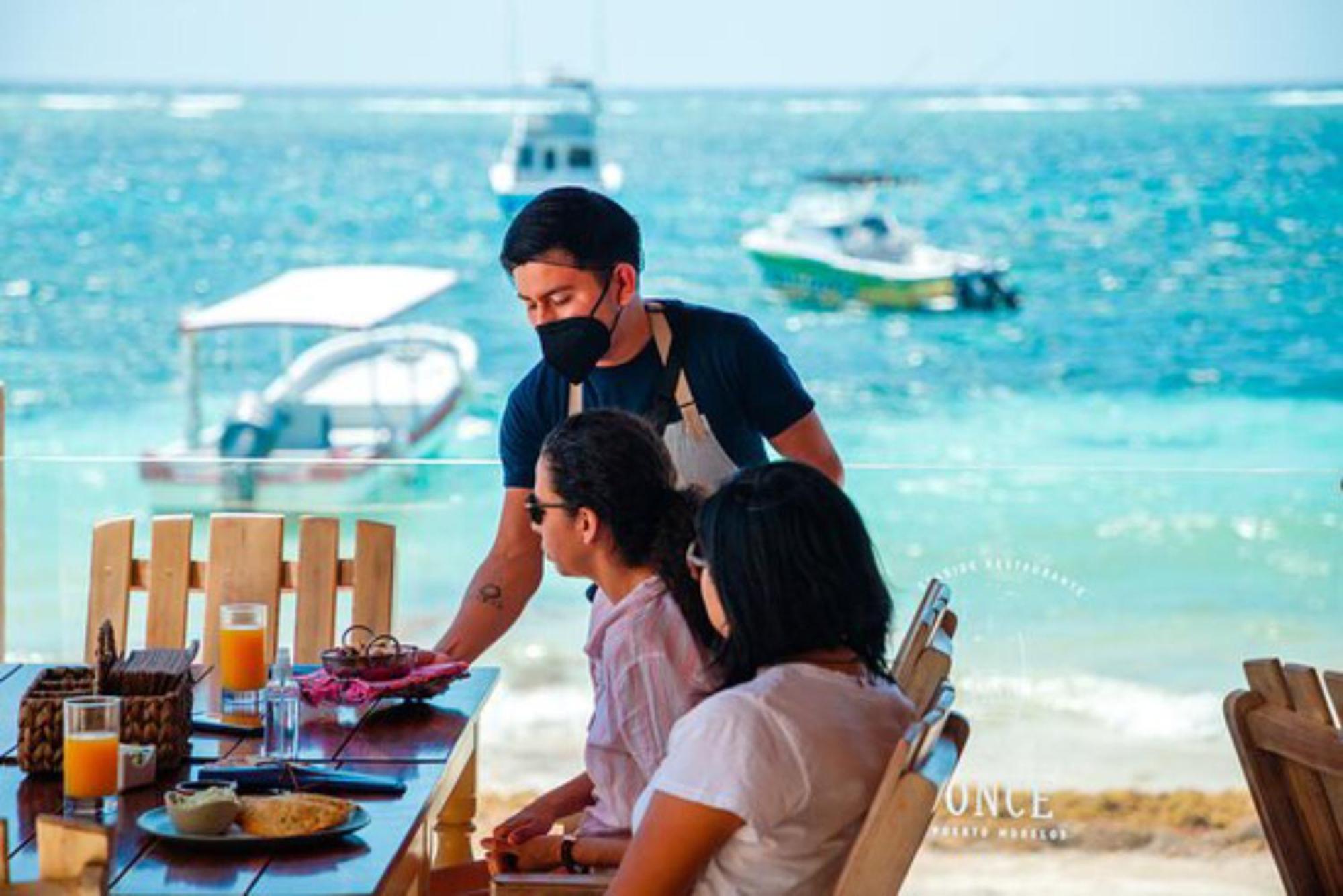 Hacienda Morelos Beachfront Hotel Puerto Morelos Exterior photo