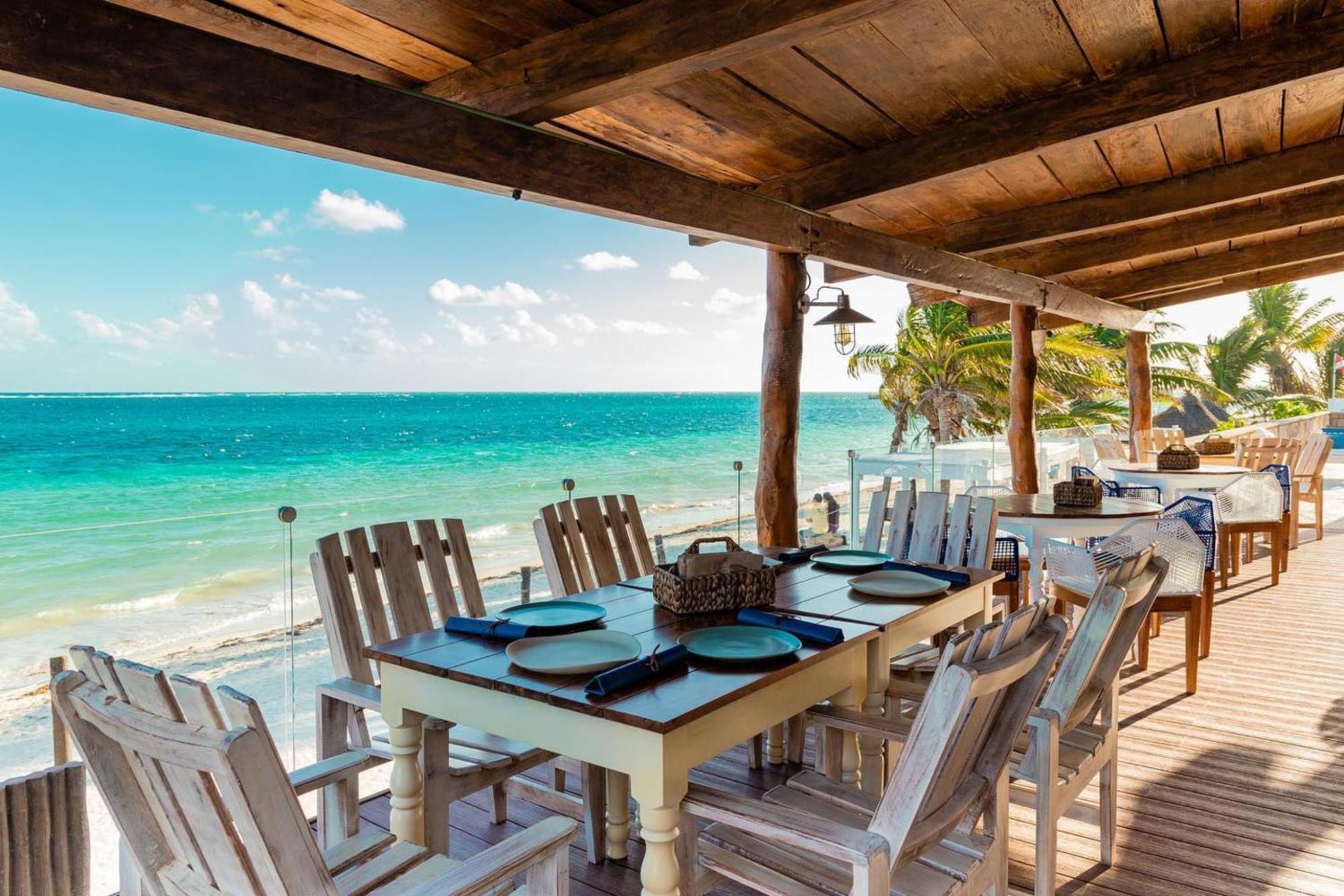 Hacienda Morelos Beachfront Hotel Puerto Morelos Exterior photo
