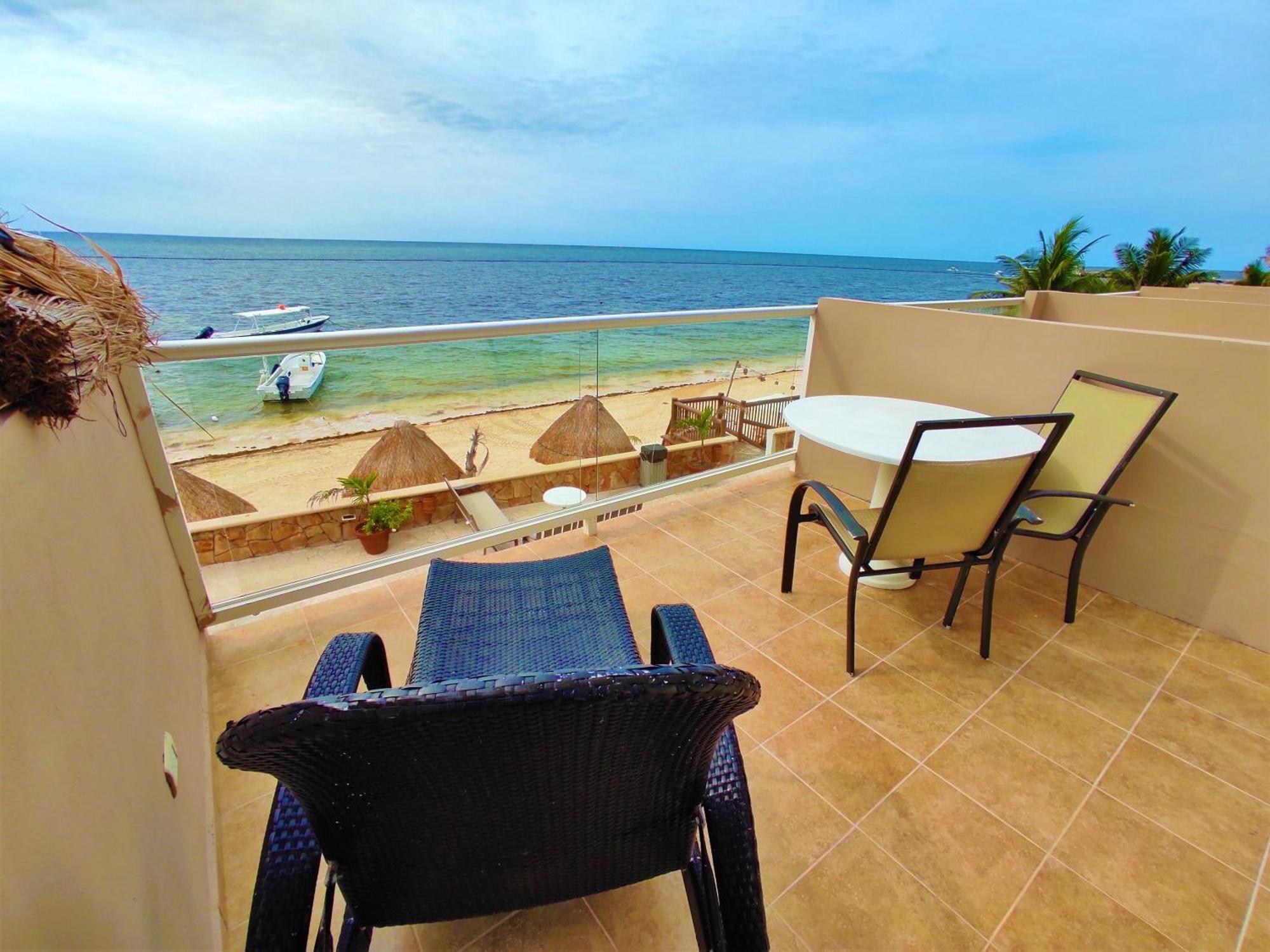 Hacienda Morelos Beachfront Hotel Puerto Morelos Exterior photo