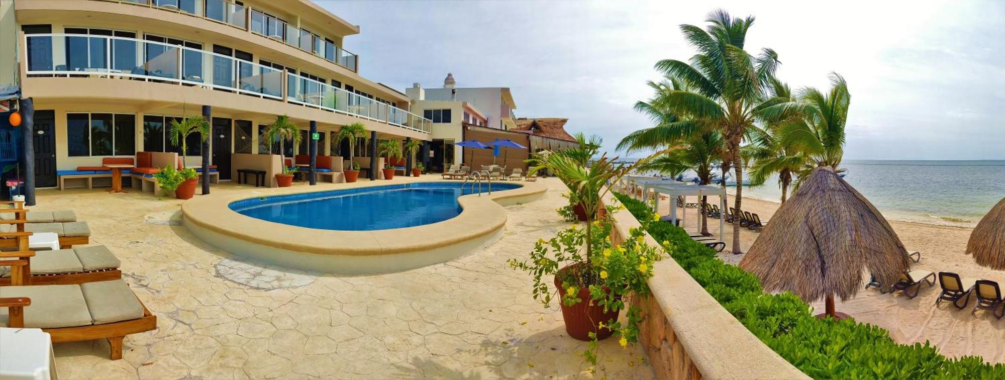 Hacienda Morelos Beachfront Hotel Puerto Morelos Exterior photo
